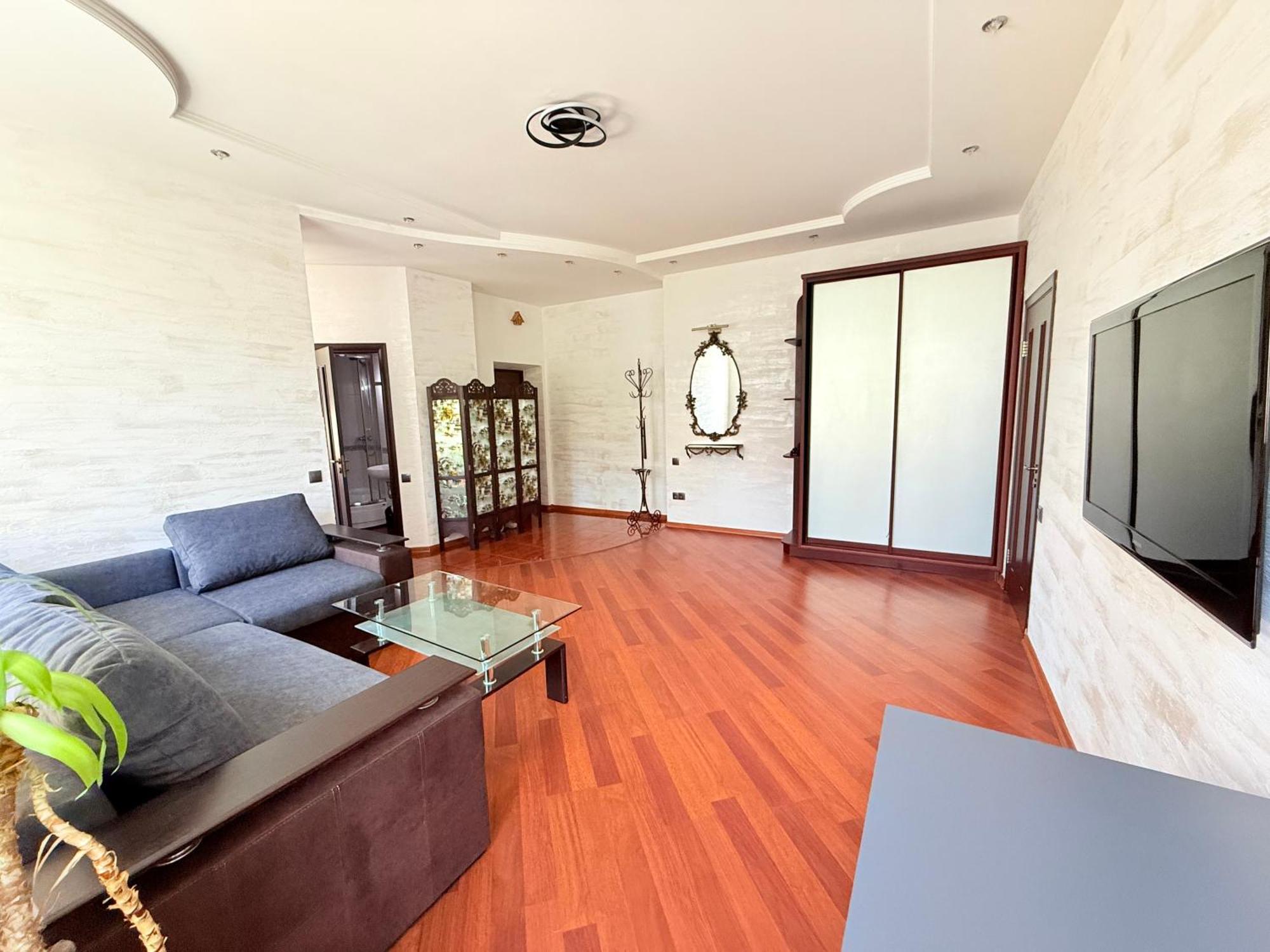 Светлая Квартира Leilighet Odessa Eksteriør bilde
