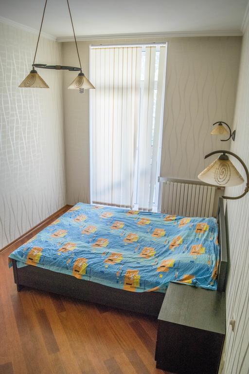 Светлая Квартира Leilighet Odessa Eksteriør bilde